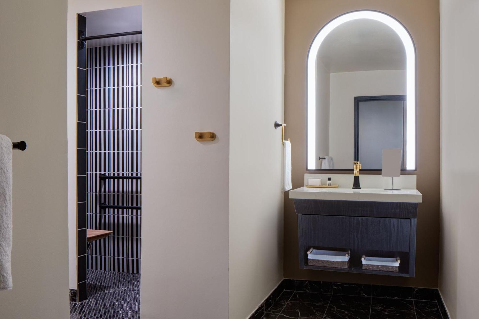 The Lasalle Hotel, Bryan College Station, A Tribute Portfolio Hotel Ngoại thất bức ảnh